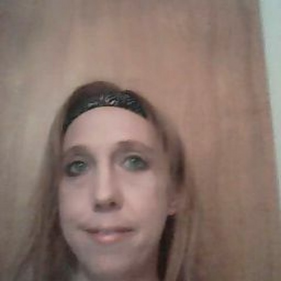 Meet your Posher, Leeann - Picture 1 of 1